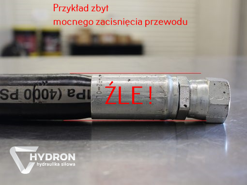 ŹLE ZAKUTY PRZEWÓD HYDRAULICZNY